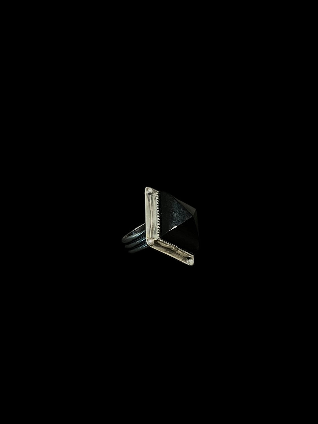 onyx suckerpunch ring