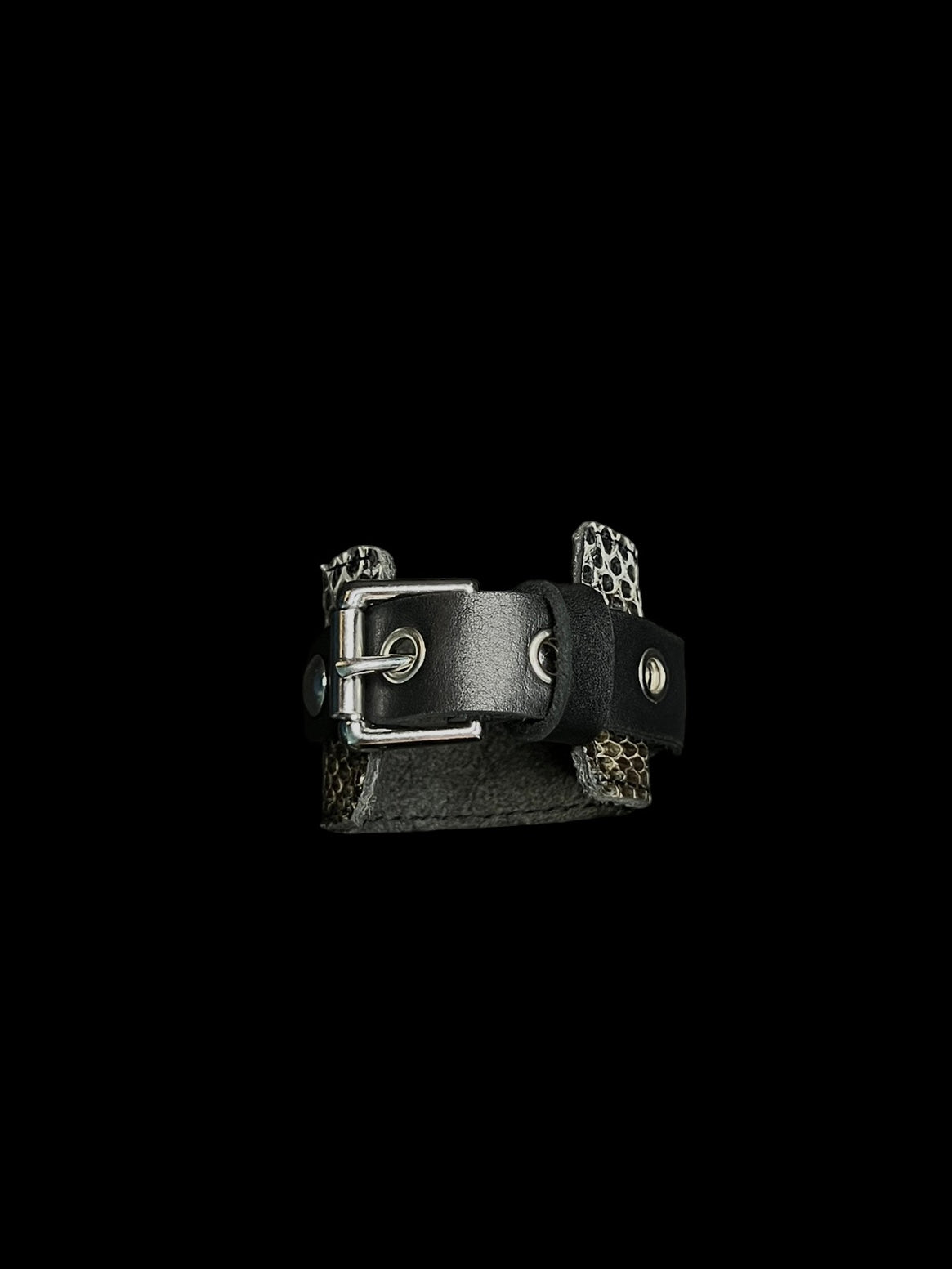 rattlesnake shed buckle cuff