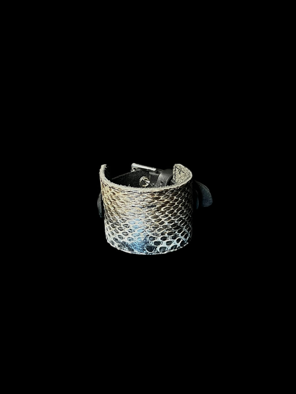 rattlesnake shed buckle cuff