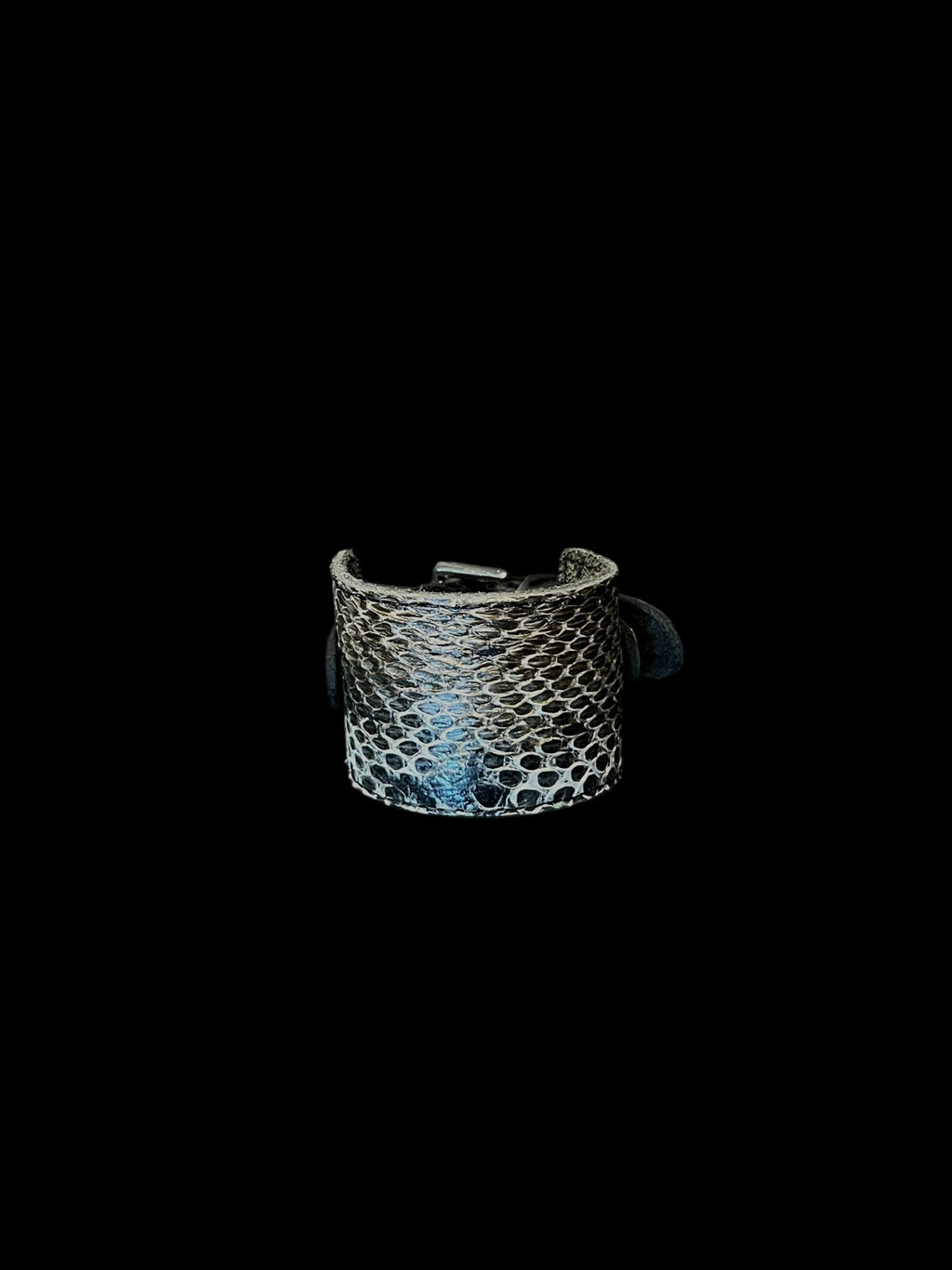 rattlesnake shed buckle cuff