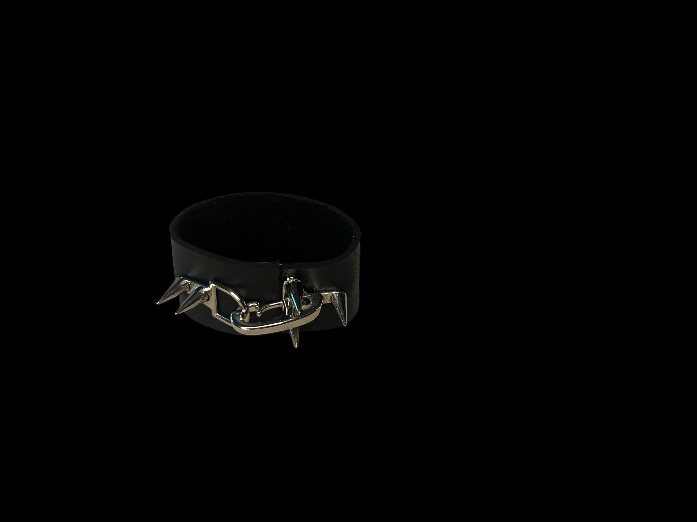 spiked fireman clasp cuff