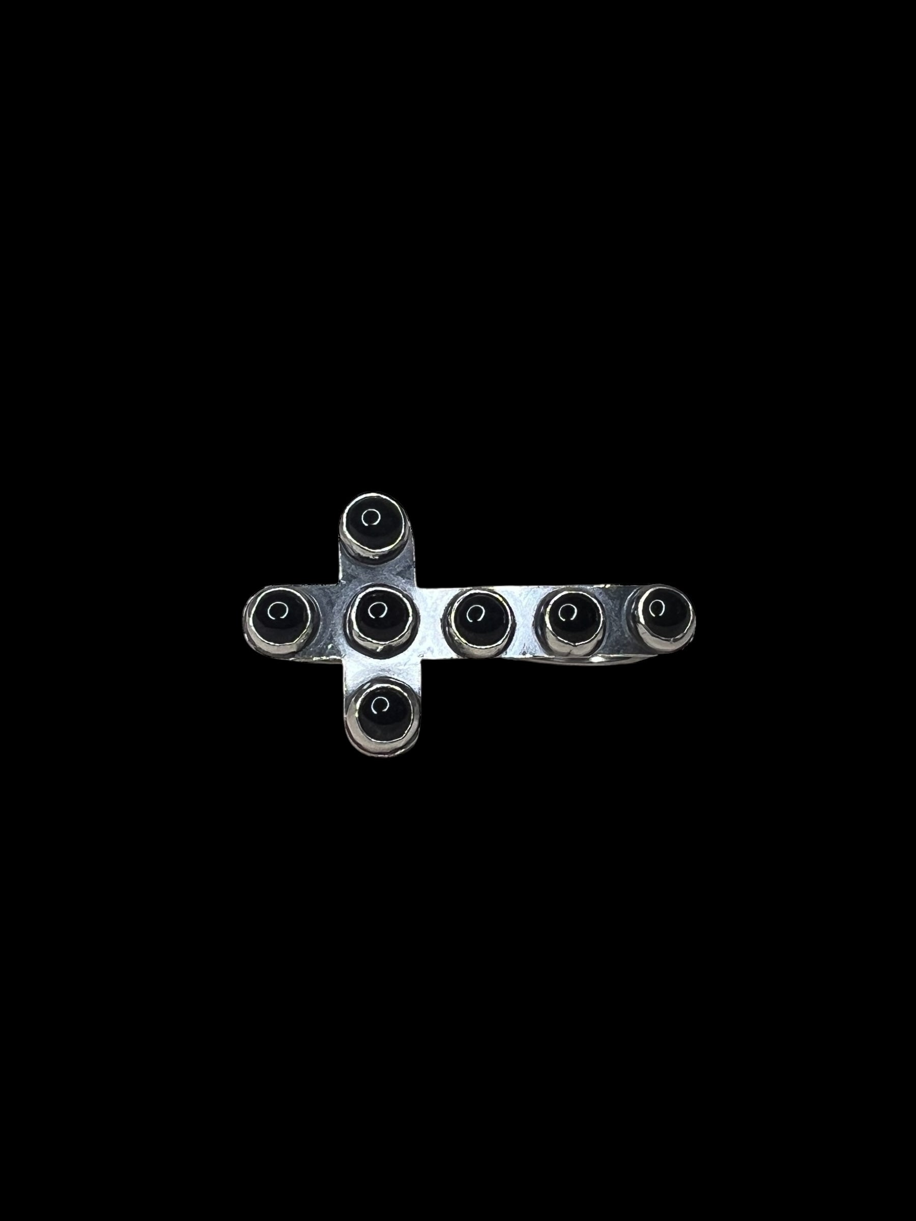 double crossed ring